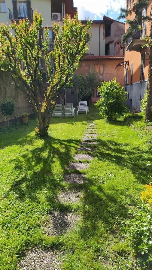 דירות מנדלו דל לאריו Il Giardino Dei Fiori מראה חיצוני תמונה